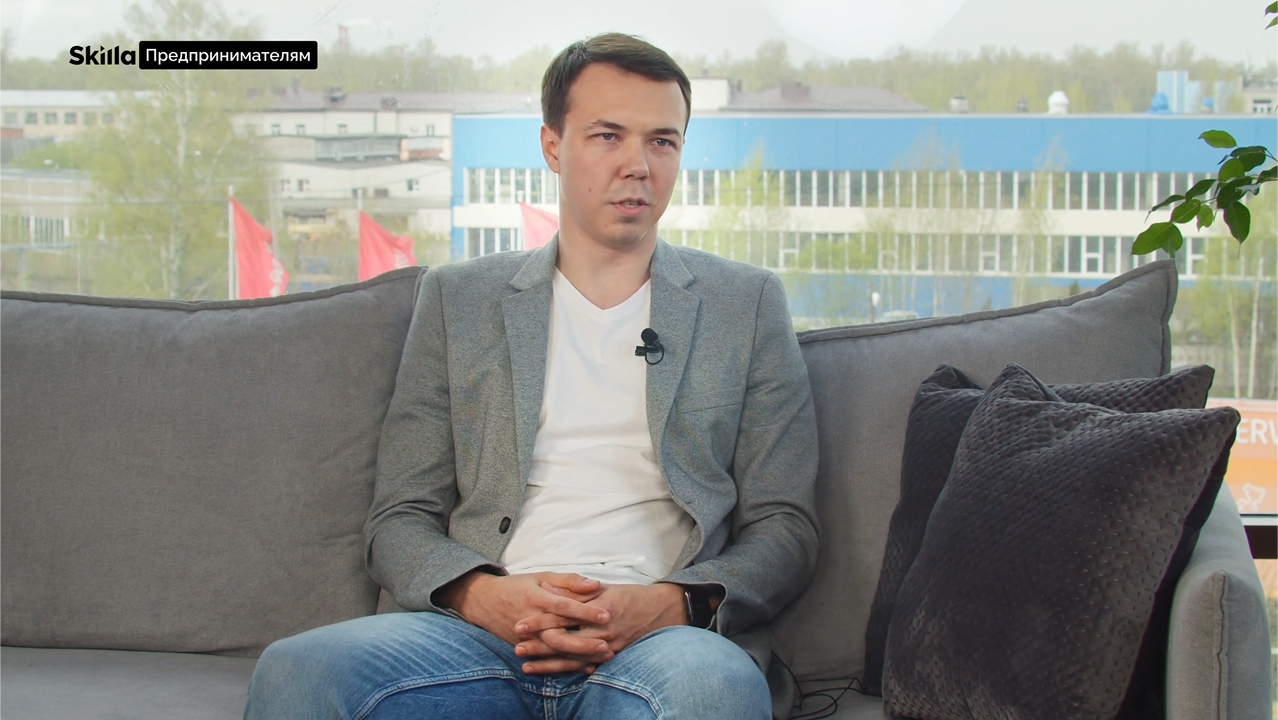 Воспроизвести видео